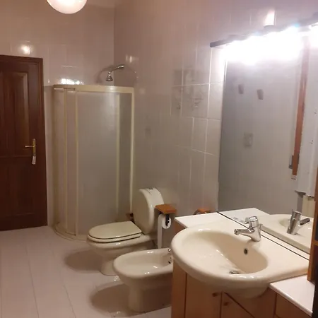 Gold House Guest house *