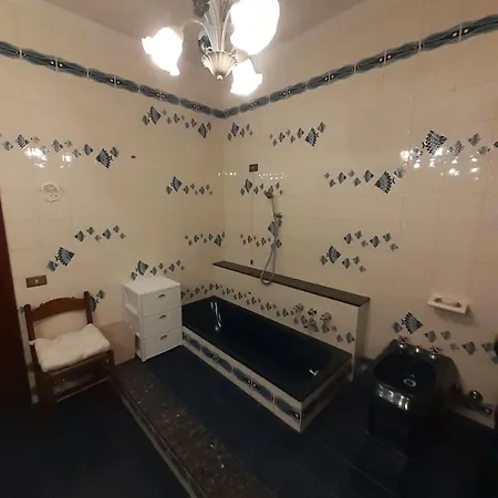 Gold House Guest house