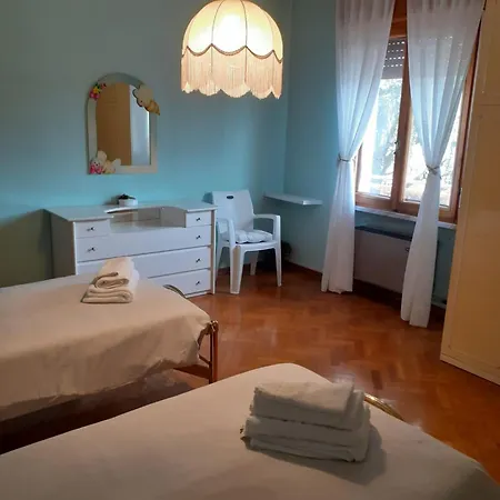 Gold House Gæstehus Maranello