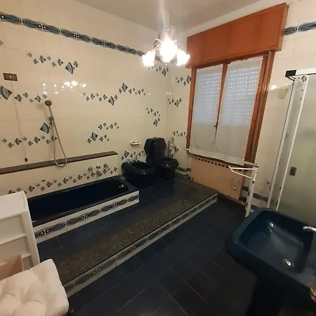 Maison d'hôtes Gold House Maranello