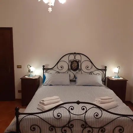 Gæstehus Gold House 3*