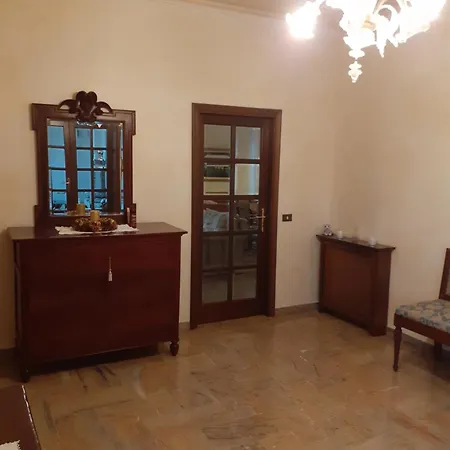 Gold House Gæstehus