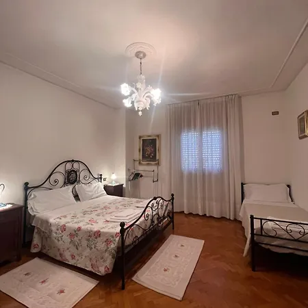 Gold House Maison d'hôtes