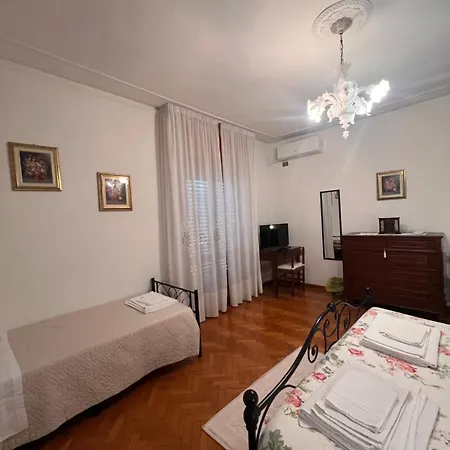 Gold House Maison d'hôtes