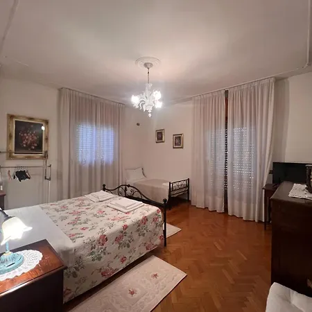 Gæstehus Gold House 3*